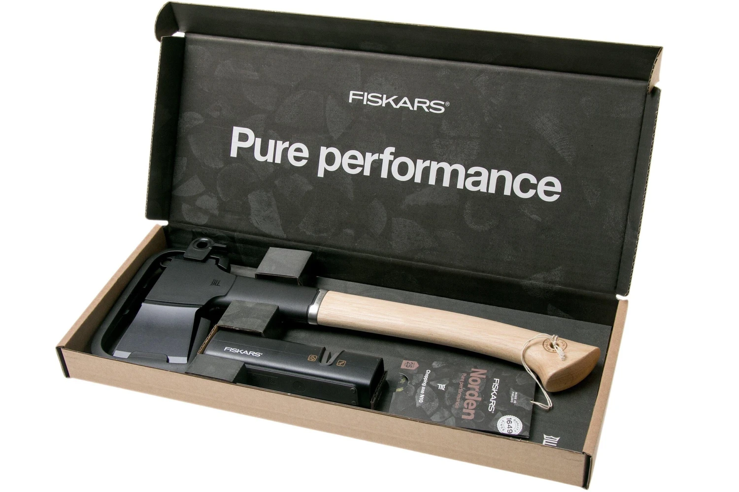 Fiskars Norden N10 Universalaxt + Schleifer 11 Fiskars Norden N10 Universalaxt + Schleifer – Bild 9