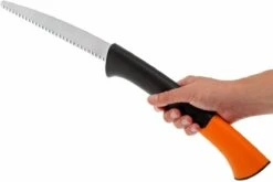 Fiskars Xtract Handsäge SW75 10 Fiskars Xtract Handsäge SW75 -Zipo Camping Geschaft F123880 04 fiskars xtract zaag sw75 f123880 d4