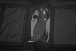 Spyderco SpyderPac, Kleine Messertasche 15 Spyderco SpyderPac, Kleine Messertasche -Zipo Camping Geschaft SPSCSP2 05 spyderco messentas klein spscsp2 d5